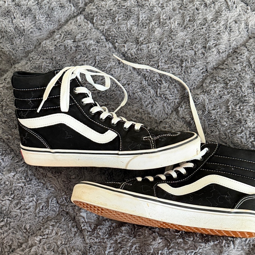 Vans Classic Black and White High-Tops